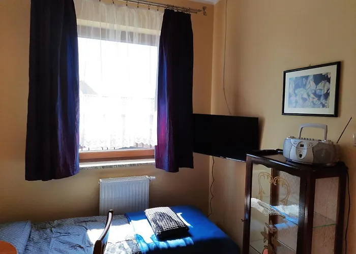 Wakacyjny * レバル